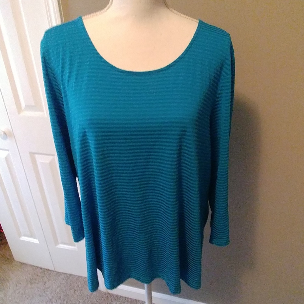 Chico's lightweight size 3 Tunic.